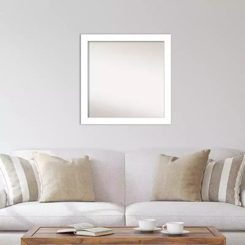Miroir mural blanc à bord biseauté, 30 po x 30 po
