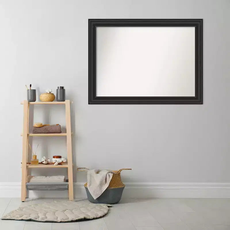 Miroir mural de salle de bain noir « Shipwreck » non biseauté de 44 po x 33 po : rectangle moderne, fixation murale, quincaillerie incluse