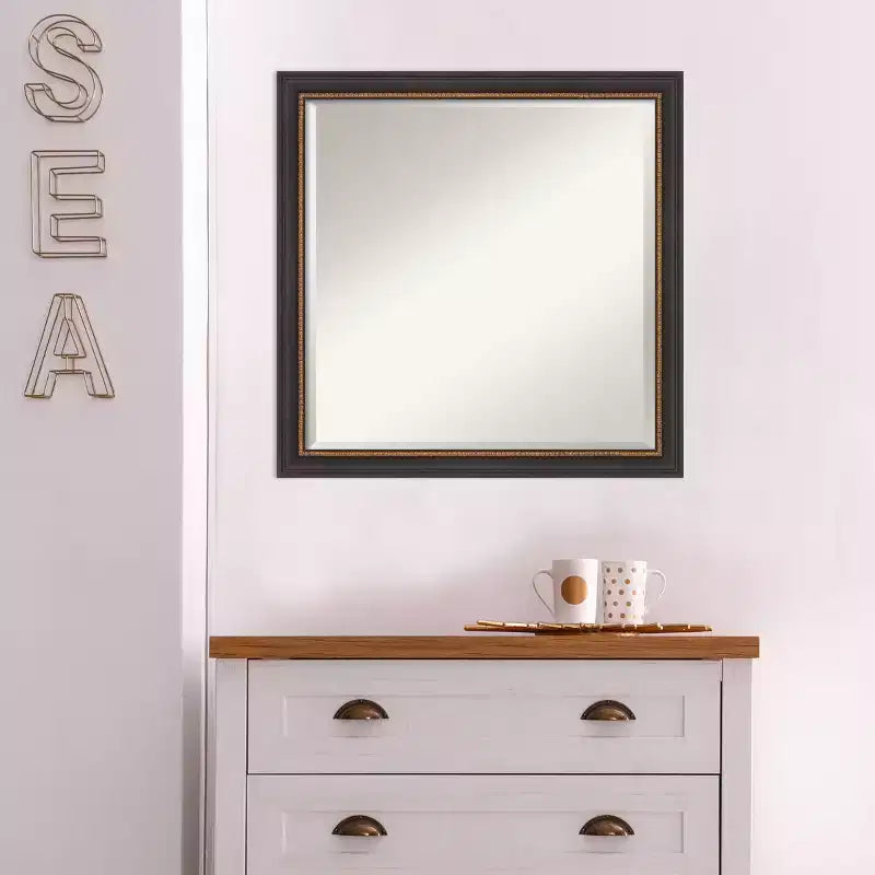 Miroir mural biseauté Ashton en bois noir de 23 po x 23 po : Carré moderne, aucun assemblage requis