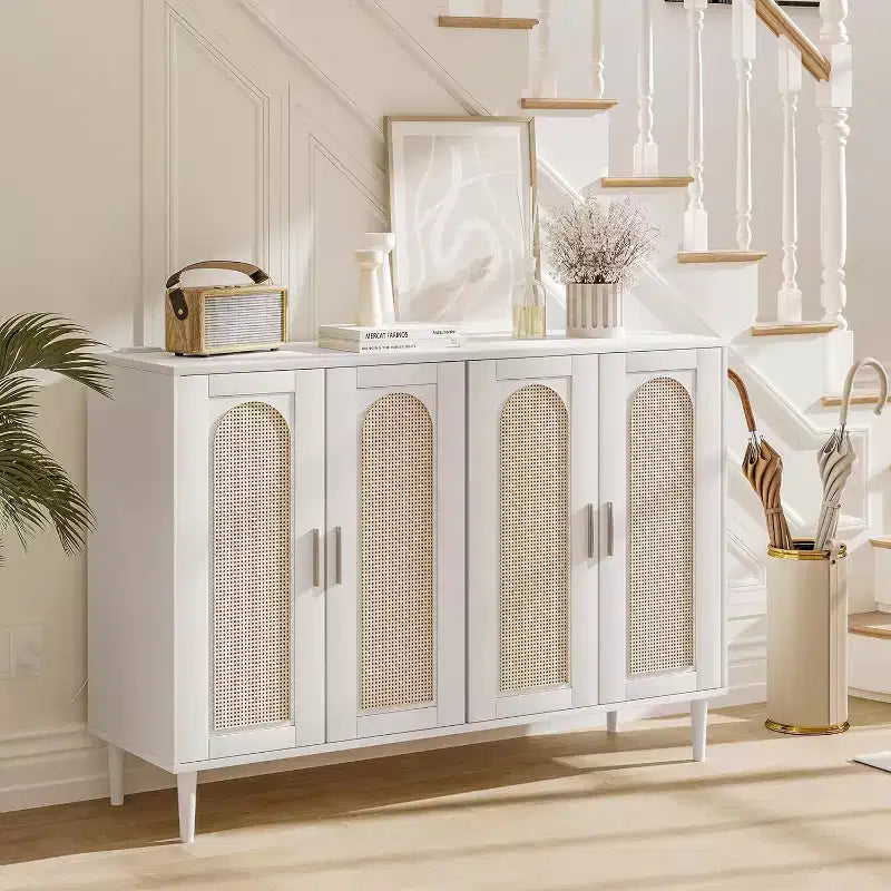 47.4 Buffet en rotin, buffet d'appoint en bois avec prise de courant, buffet en bois avec 4 portes