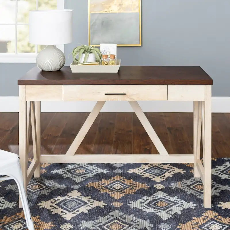 Bureau à écrire en A Paradise Hill de Middlebrook Designs