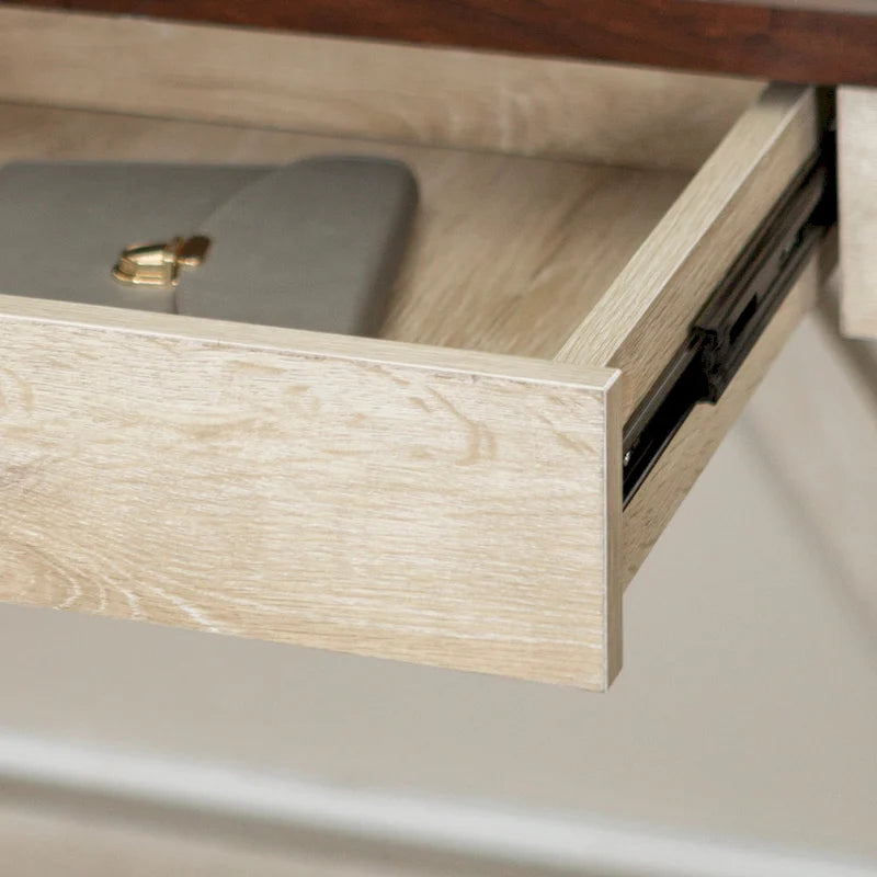 Bureau à écrire en A Paradise Hill de Middlebrook Designs