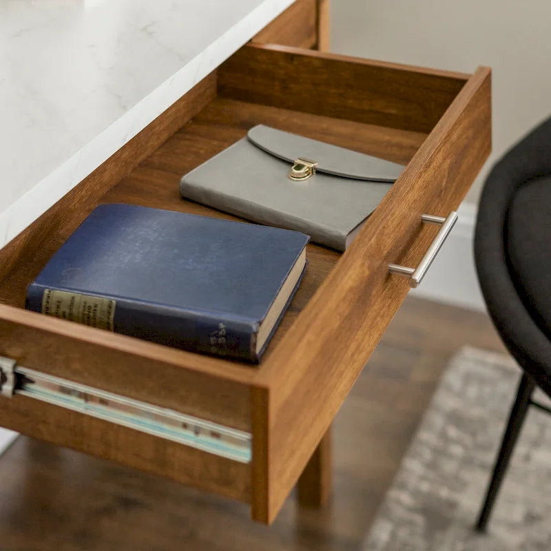 Bureau à écrire en A Paradise Hill de Middlebrook Designs