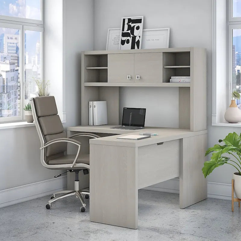 Bureau d'angle Echo avec huche par Bush Business Furniture