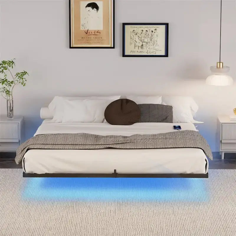 Lit flottant King Size avec lumières LED et station de recharge