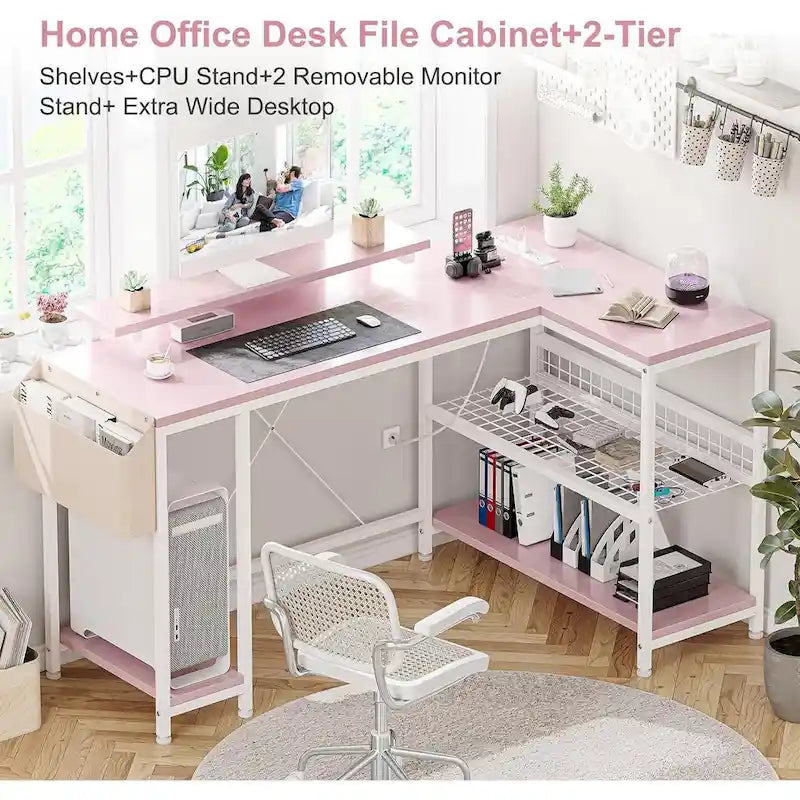 Petit bureau de gaming avec prises électriques