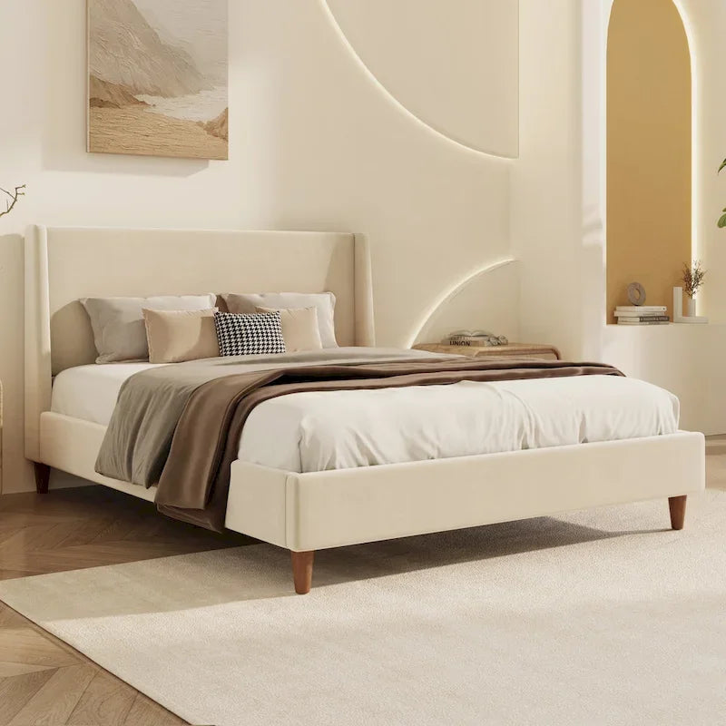 Lit plateforme luxueux rembourré en velours avec tête de lit élégante