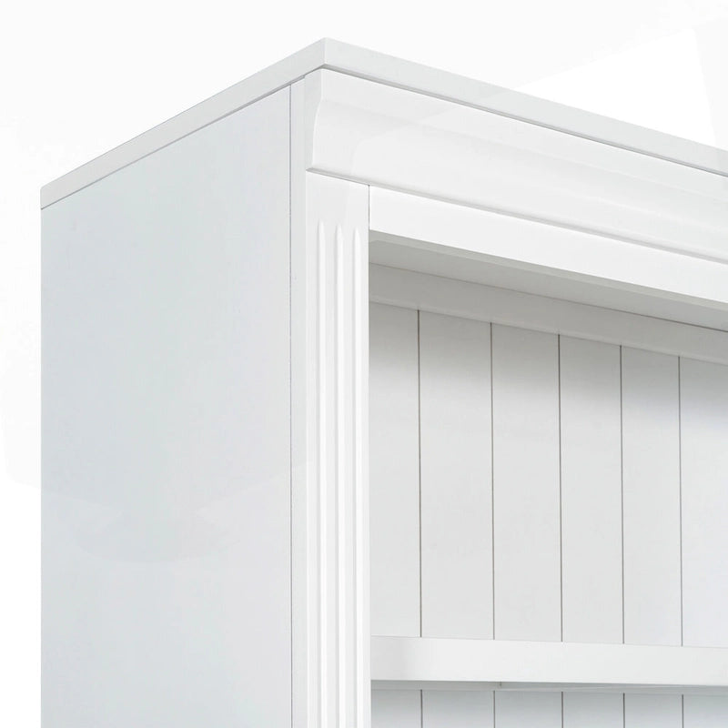 Bibliothèque haute polyvalente avec éclairage LED et plusieurs options de rangement pour la maison