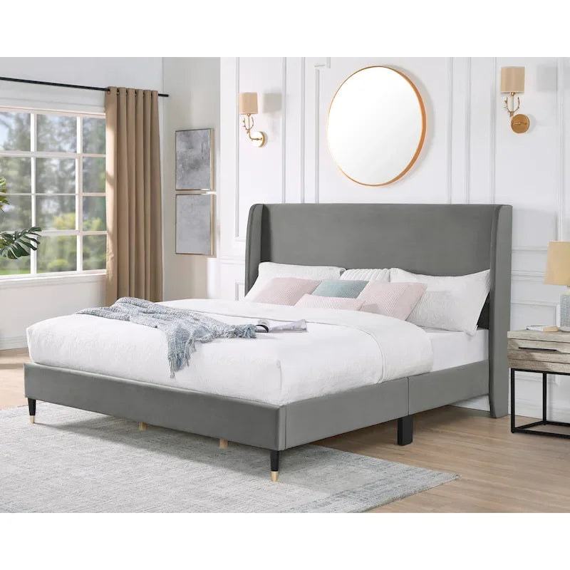 Lit plateforme gris king size de style moderne avec tête de lit en velours à dossier capitonné pour chambre à coucher