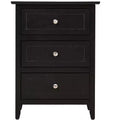 Table de chevet Daniel à 3 tiroirs (63,5 cm H x 48,26 cm L x 38,1 cm P)
