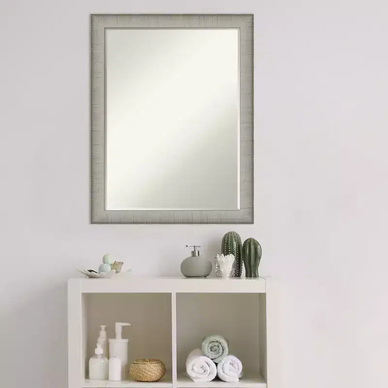 Miroir mural de salle de bain biseauté fin brossé élégant