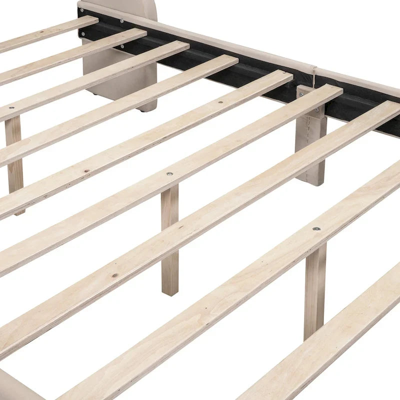 Lit plateforme tapissé en velours beige pleine grandeur avec grand tiroir