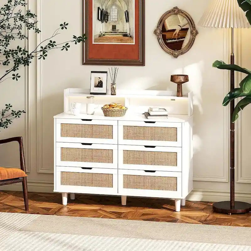 Commode 6 tiroirs de 43 pouces de large avec LED et prise de courant