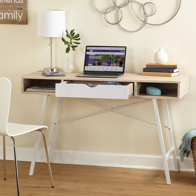 Bureau Edison de style Mid-century pour un mode de vie simple