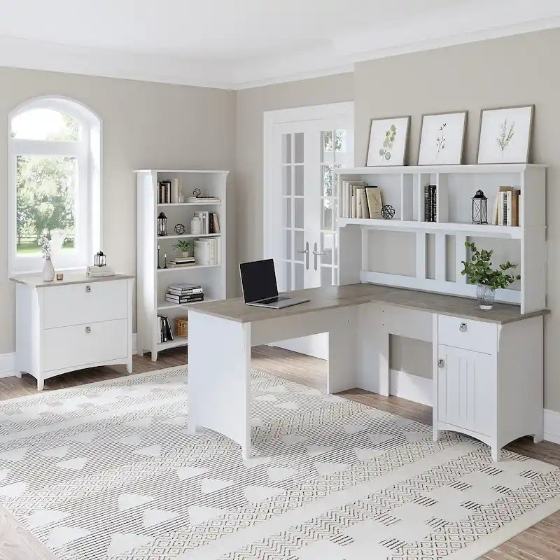 Bureau d'angle avec huche, armoire et bibliothèque Salinas 60W de Bush Furniture