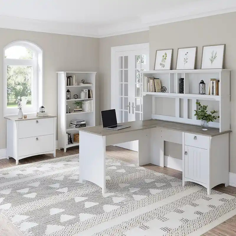 Bureau d'angle avec huche, armoire et bibliothèque Salinas 60W de Bush Furniture