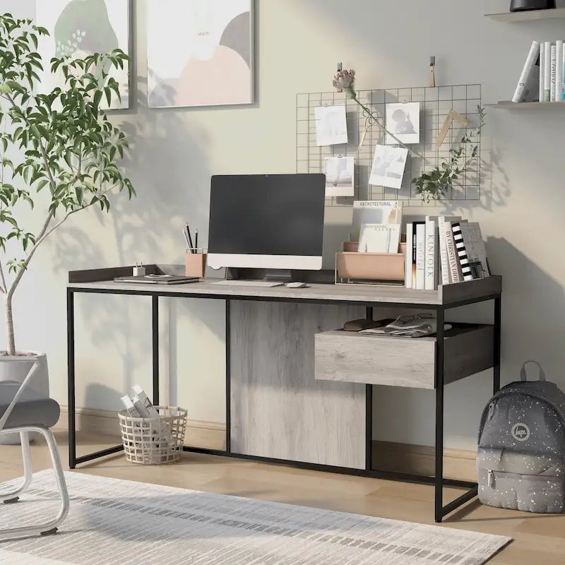 Bureau d'ordinateur industriel Jaxon de 63 pouces en acier avec ports USB par Furniture of America