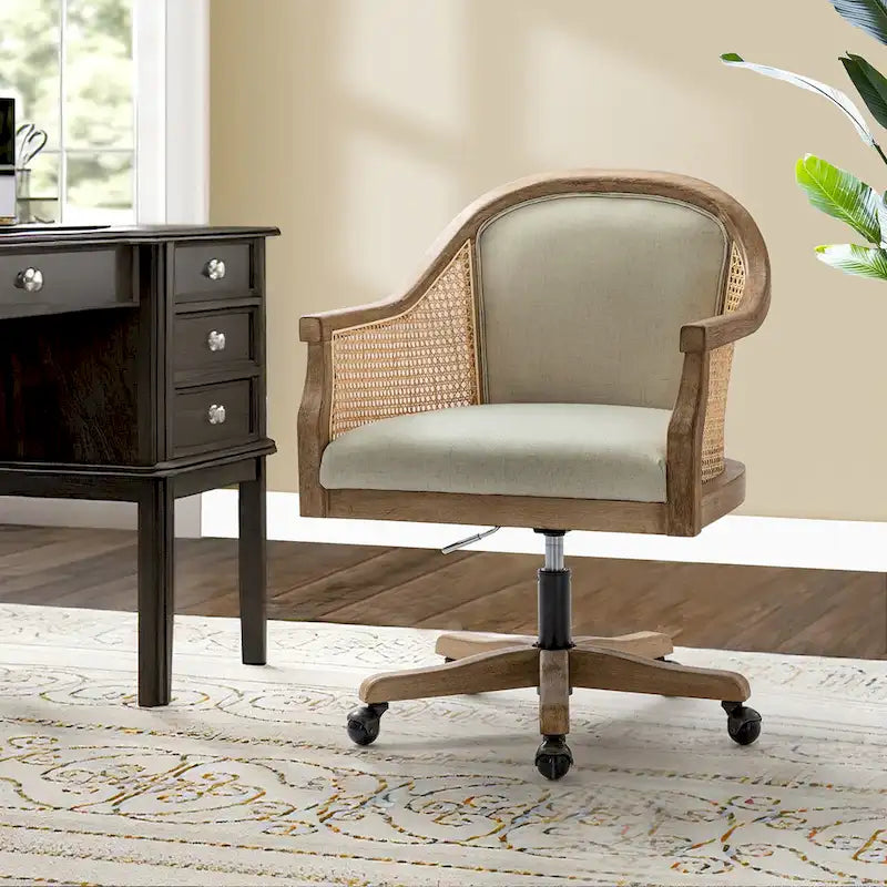 Chaise de bureau pivotante à 360 degrés et réglable en hauteur en rotin Danilo Farmhouse avec bois d'hévéa par HULALA HOME