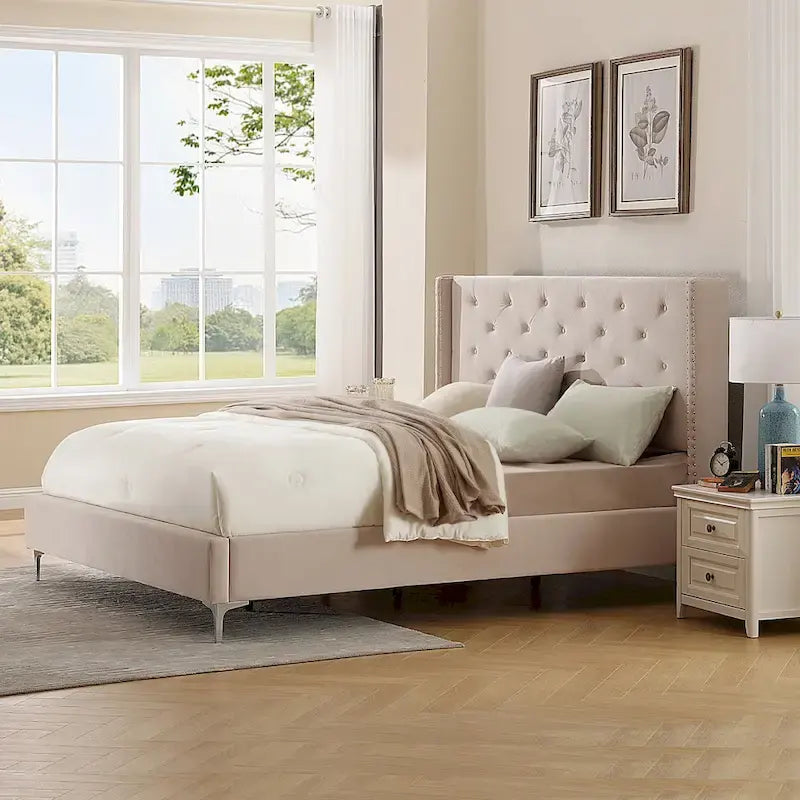 Cadre de lit plateforme Morden Fort King Size en velours rembourré avec pieds en métal de 15 cm