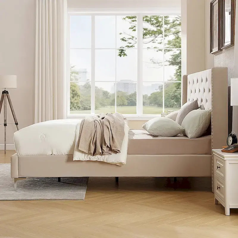Cadre de lit plateforme Morden Fort King Size en velours rembourré avec pieds en métal de 15 cm