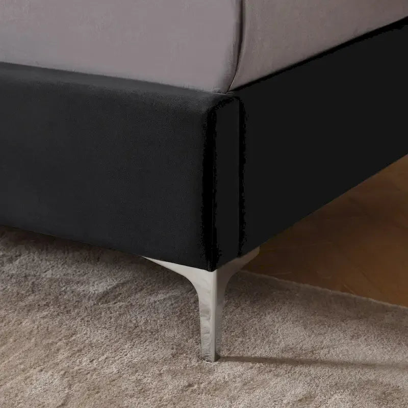 Cadre de lit plateforme Morden Fort King Size en velours rembourré avec pieds en métal de 15 cm