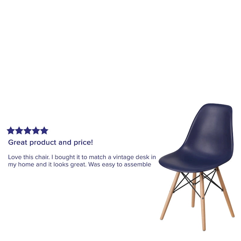 Chaise en plastique avec pieds en bois