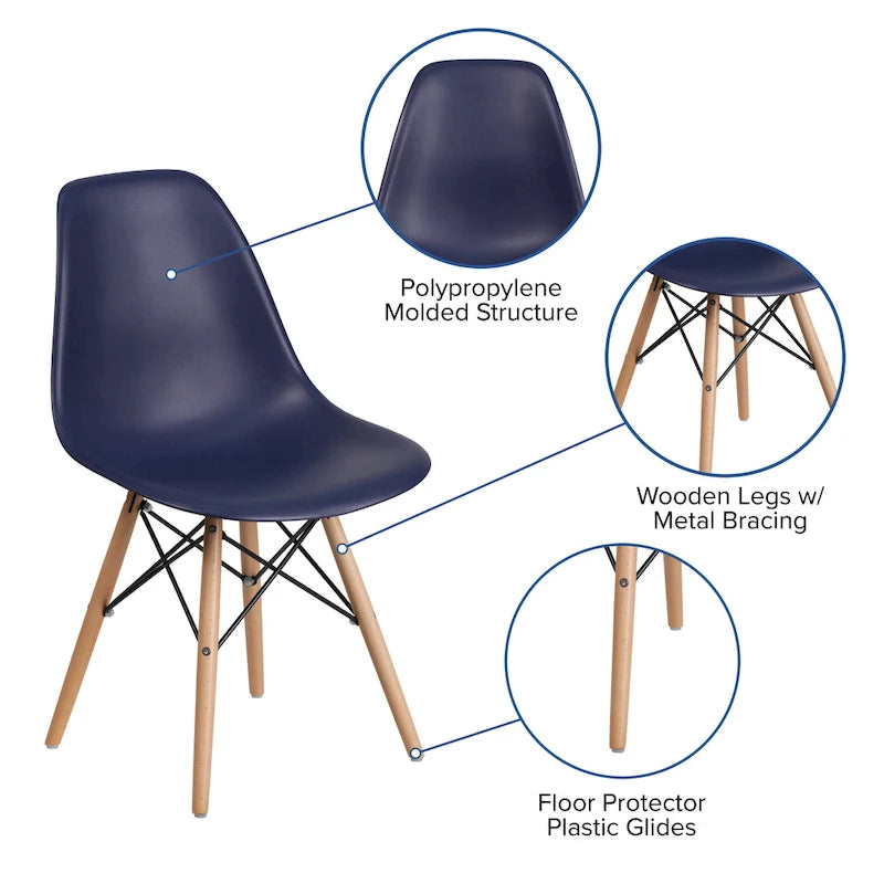 Chaise en plastique avec pieds en bois