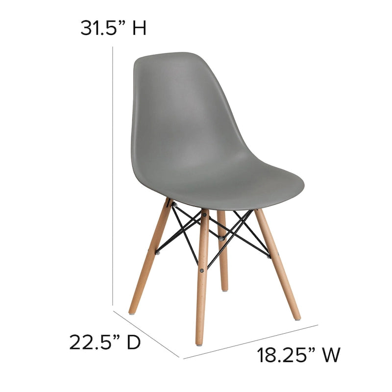 Chaise en plastique avec pieds en bois