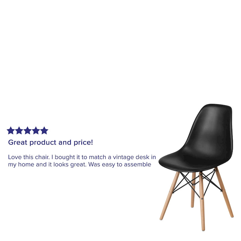 Chaise en plastique avec pieds en bois
