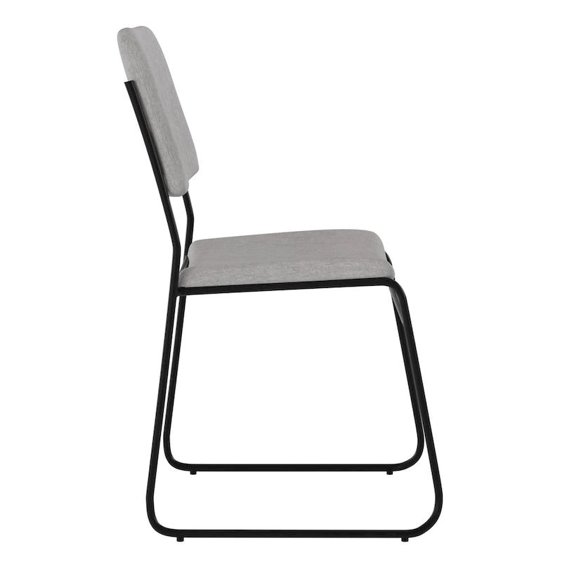 Chaise empilable haute densité d'une capacité de 227 kg avec piètement luge