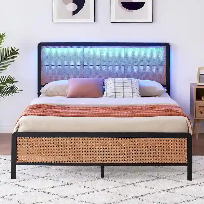 Cadre de lit plateforme en rotin moderne avec tête de lit lumineuse à LED