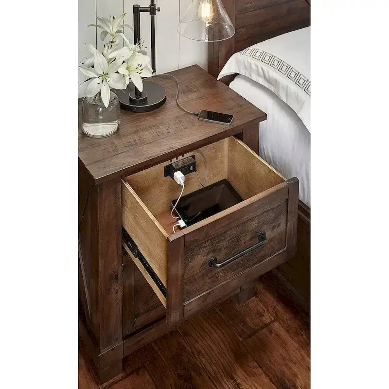 Collection de chambre à coucher 4 pièces en bois massif Shelba Simply Solid avec rangement