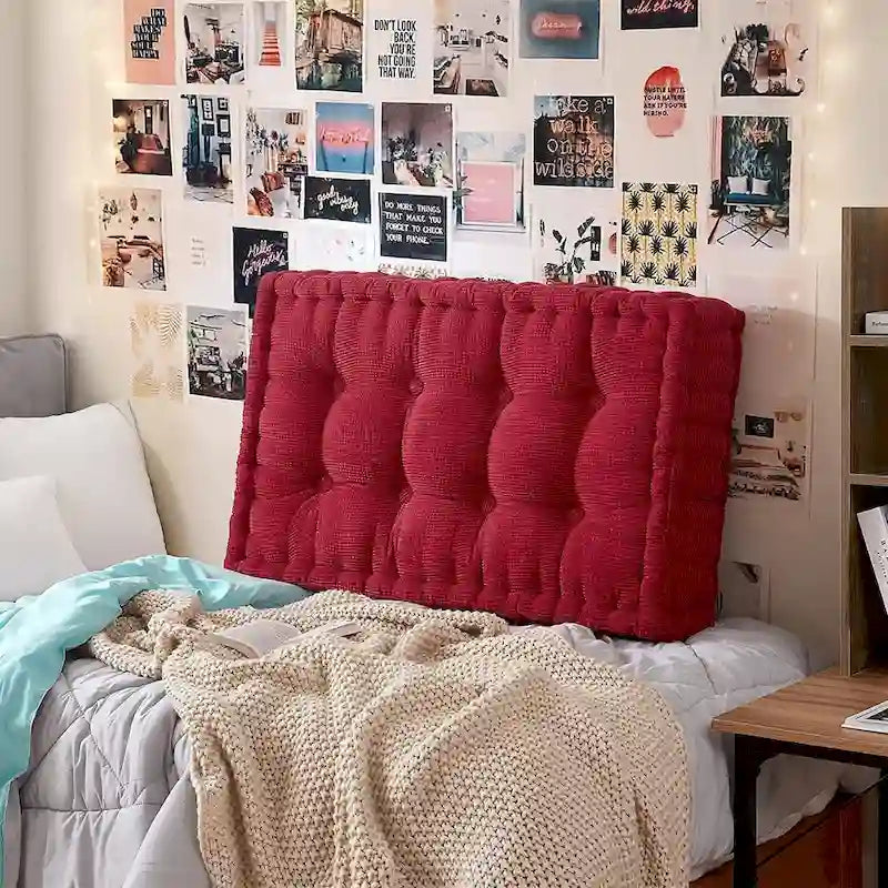 Tête de lit capitonnée très épaisse Rainha Ultra Thick Tufted College par DormCo