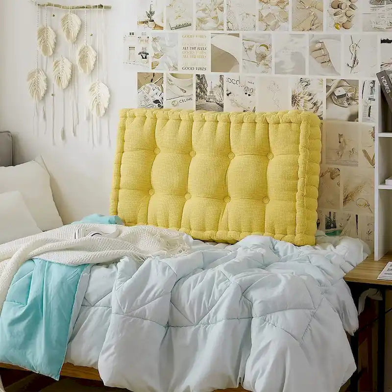Tête de lit capitonnée très épaisse Rainha Ultra Thick Tufted College par DormCo