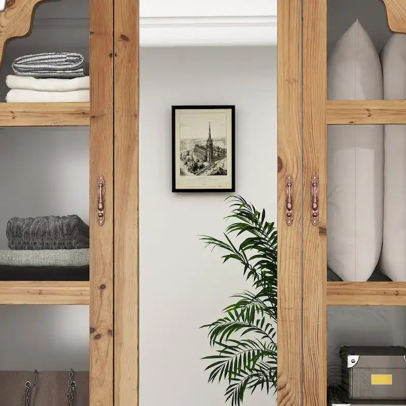 Ensemble double armoire Grand Dressing d'inspiration vintage avec accents métalliques