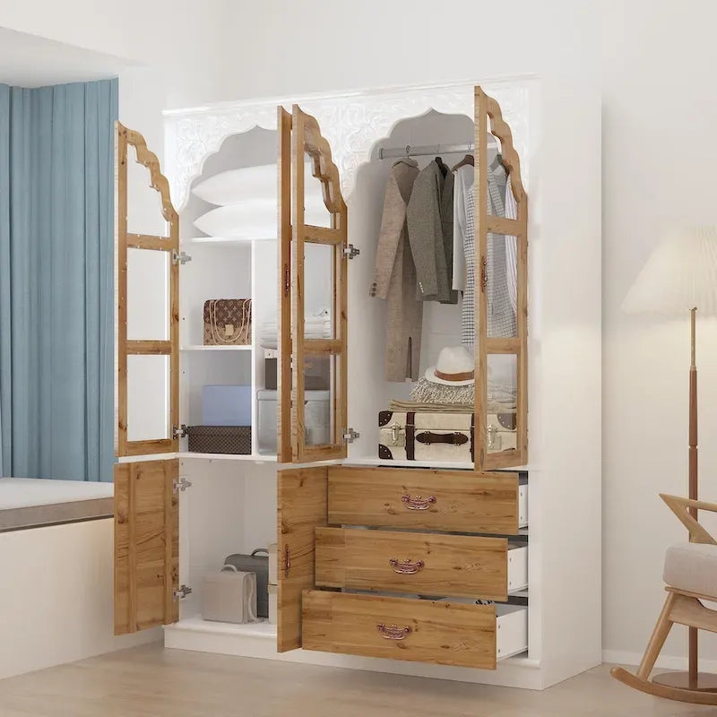 Ensemble double armoire Grand Dressing d'inspiration vintage avec accents métalliques