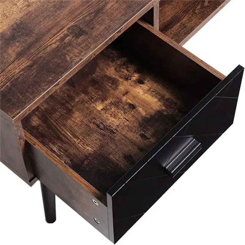 Une table basse avec tiroirs