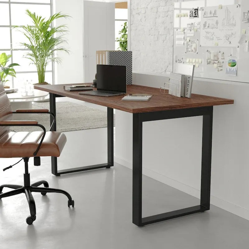 Table de conférence commerciale avec plateau stratifié et piètement en U
