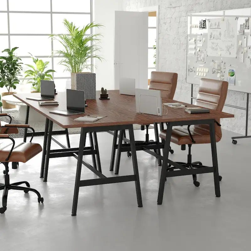 Table de conférence commerciale avec plateau stratifié et piètement en A