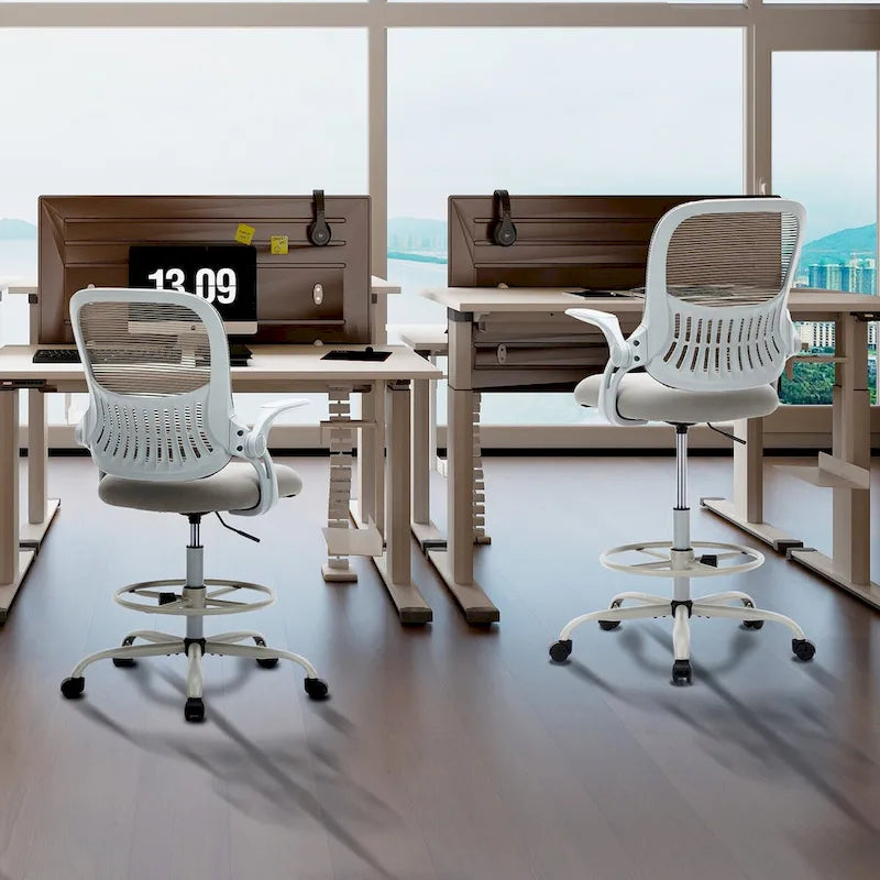 Chaise de bureau haute ergonomique avec accoudoirs relevables