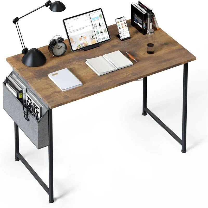 Bureau à domicile de style moderne et épuré