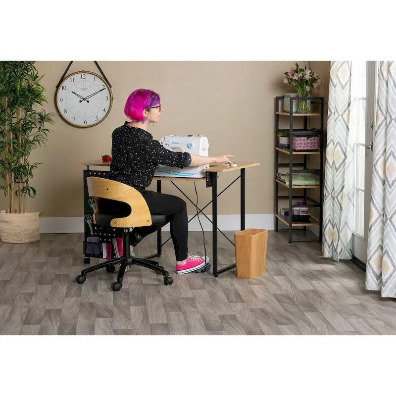 Table de couture pivotante Sew Ready avec panneau de rangement et plateforme réglable
