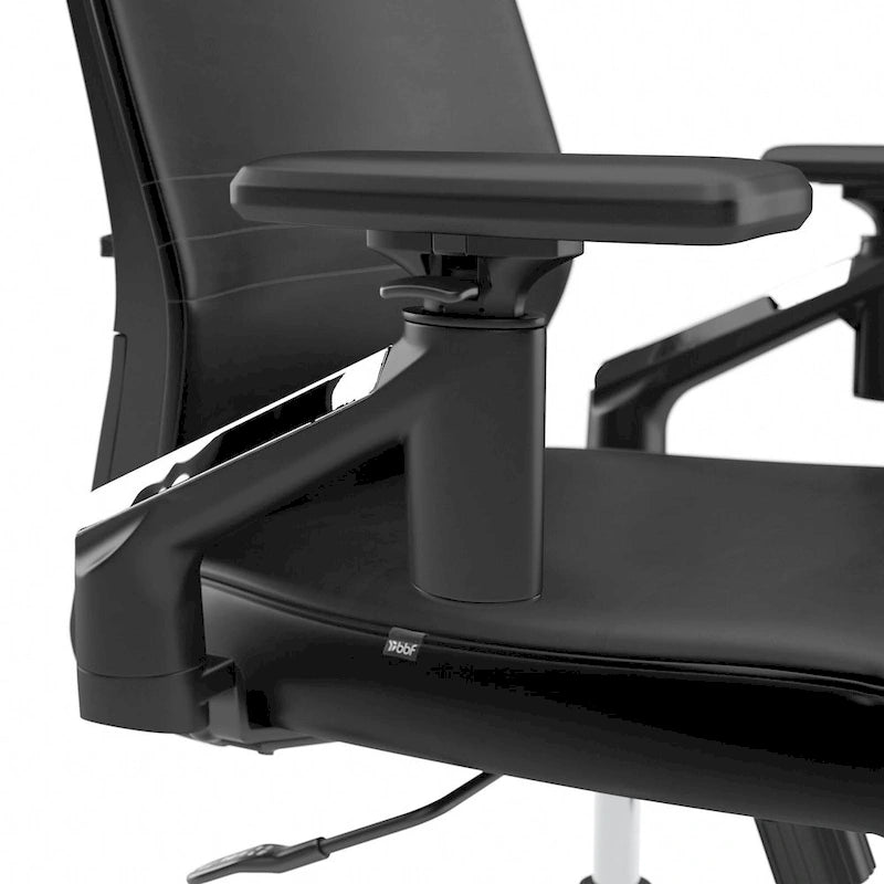 Fauteuil de bureau en cuir à dossier mi-haut Cabot de Bush Furniture